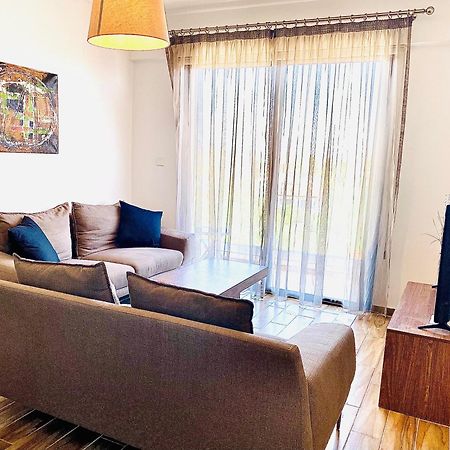 Bali Suites 404 Larnaca Esterno foto