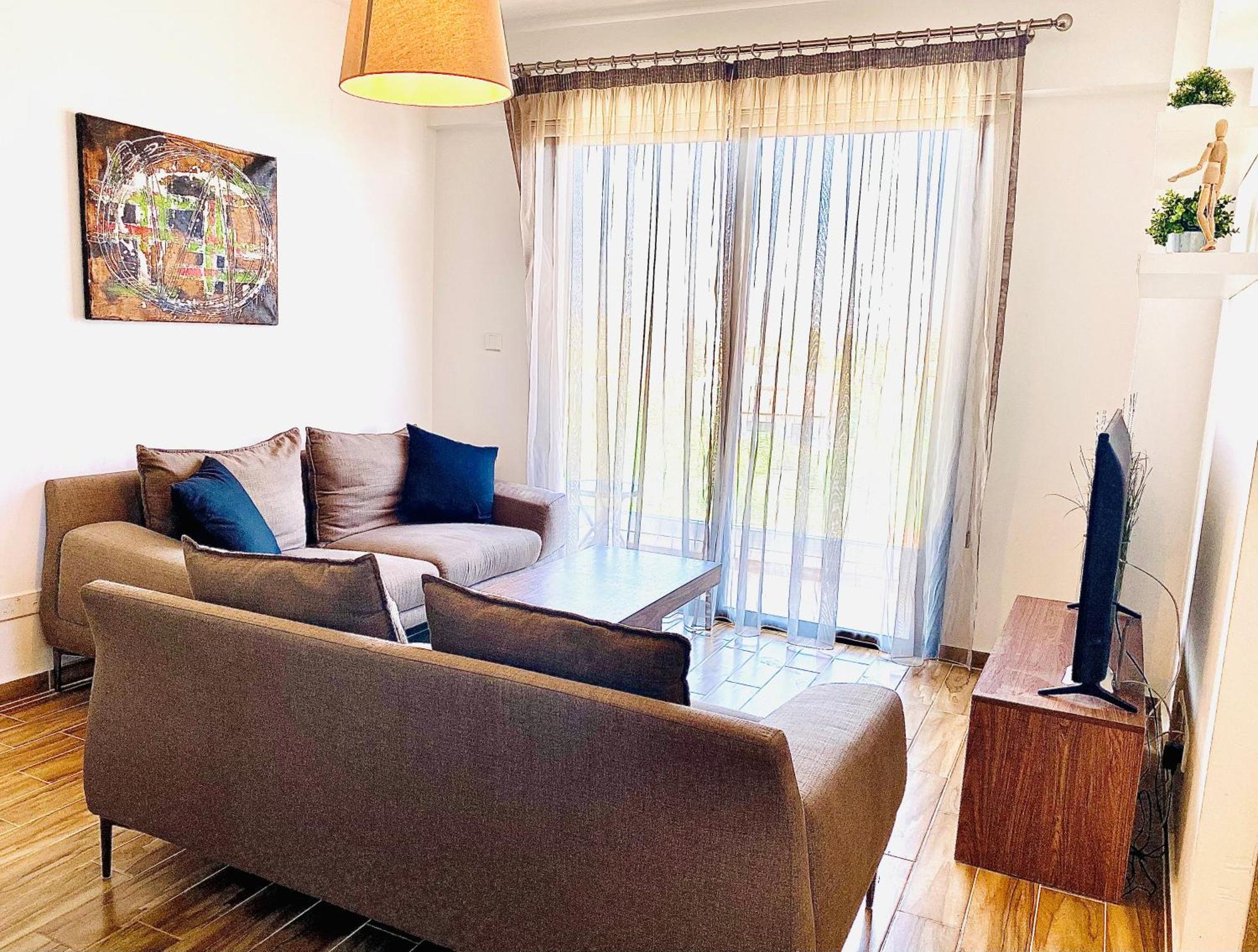 Bali Suites 404 Larnaca Esterno foto